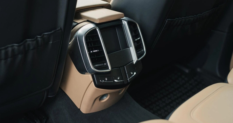 Porsche Cayenne cena 169990 przebieg: 139794, rok produkcji 2015 z Kruszwica małe 781